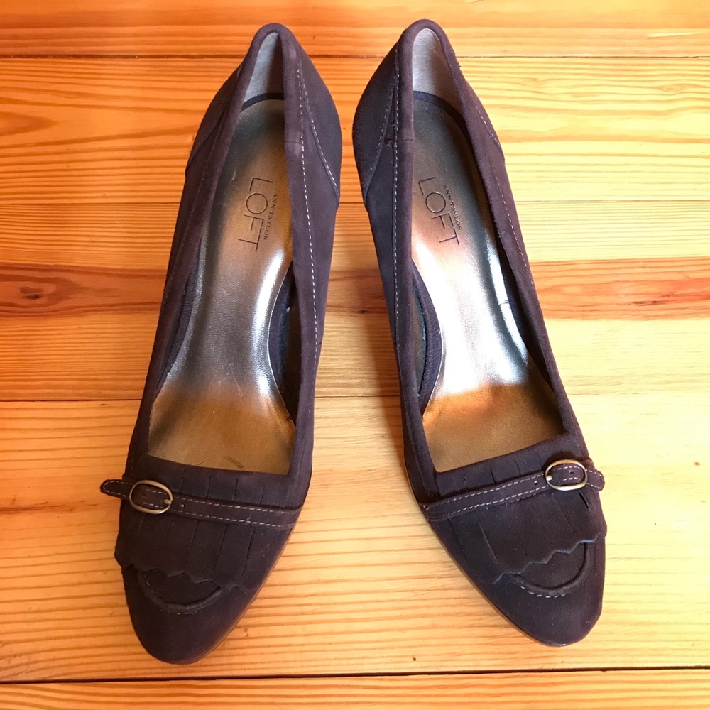 Ann Taylor Loft Brown Suede Pointed Toe Pumps, EUC, 7